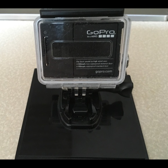 GoPro 3 Be a Hero Black with Chrome Accents - Picture 8 of 10